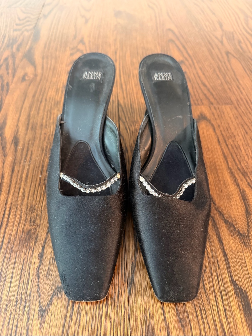 Anne Klein Black Heels with Crystal Accent